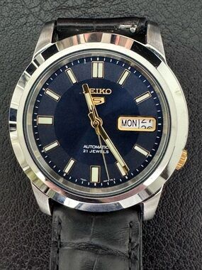 Seiko 5 men’s watch, 21 jewels automatic winding. 7s26-02wo